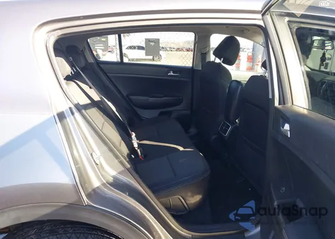 2017 Kia Sportage Lx z USA, uszkodzony, nr VIN KNDPMCAC4H7296026